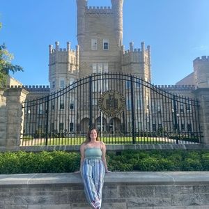 Meet your Posher, Abigail